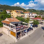 Vendégház Captain's Club Banjol
