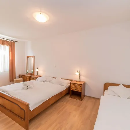 Captain's Club Affittacamere