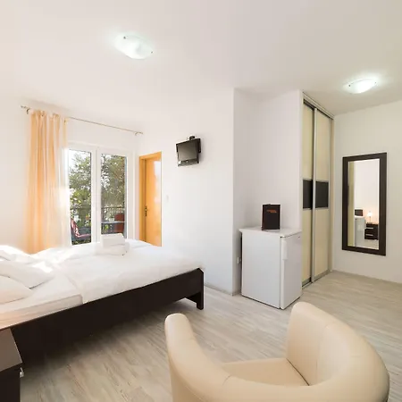 Captain's Club Affittacamere