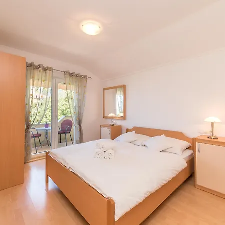 Captain's Club Affittacamere