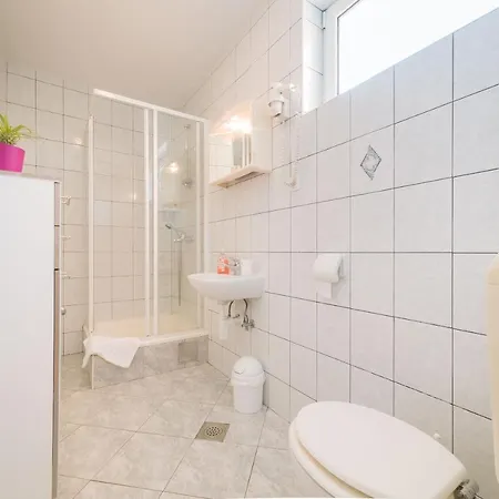 Guest house Captain's Club 3*
