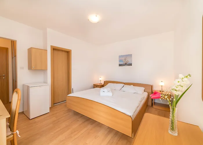 Gæstehus Captain's Club 4*